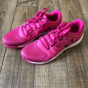 Under Armour Micro G running shoes pink size 9